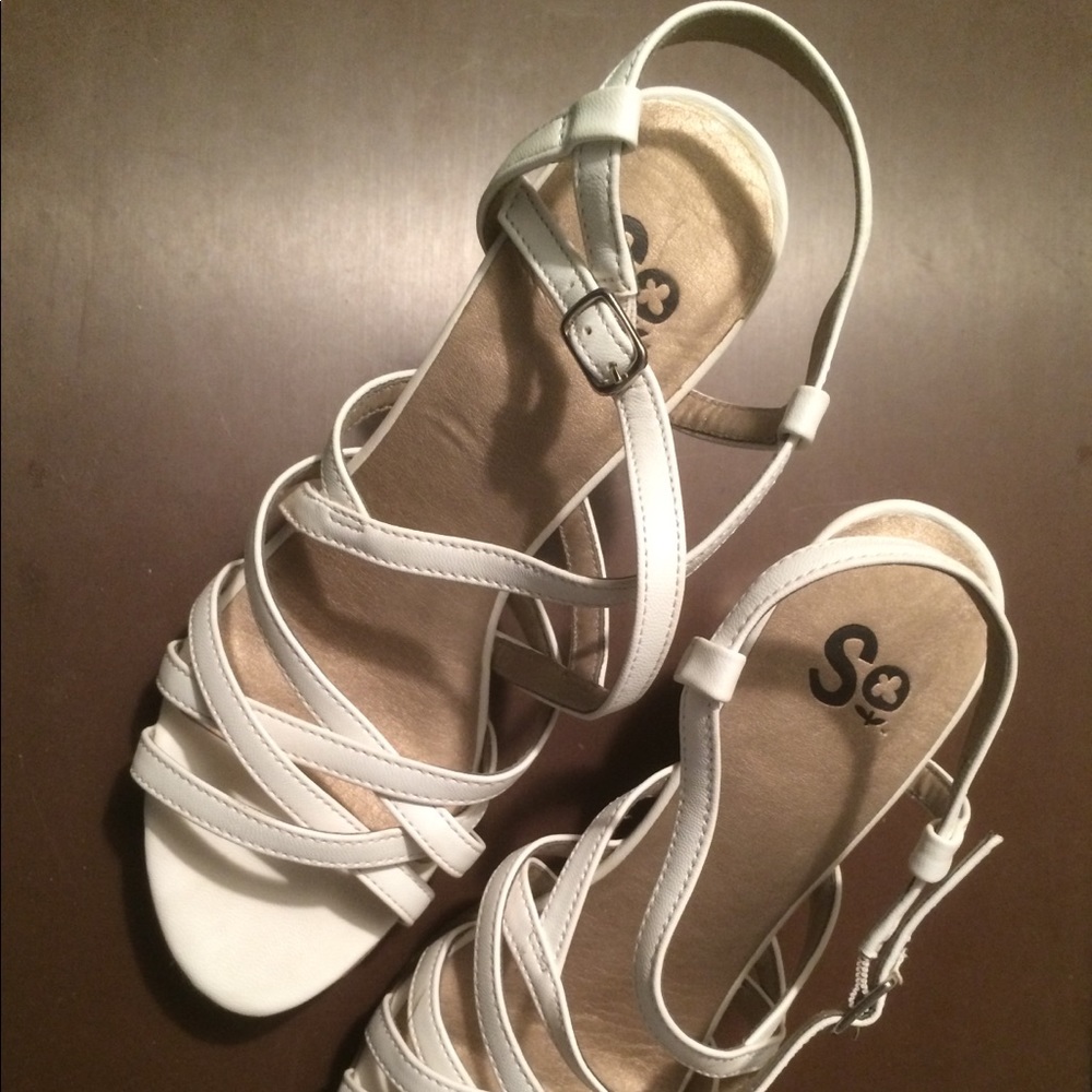 Dress sandals